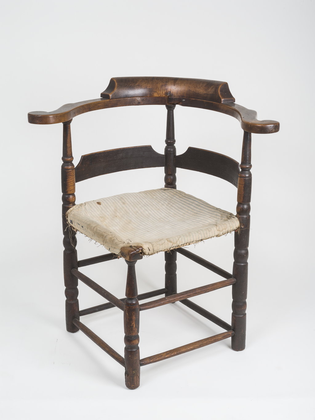  A fine William and Mary corner chair
